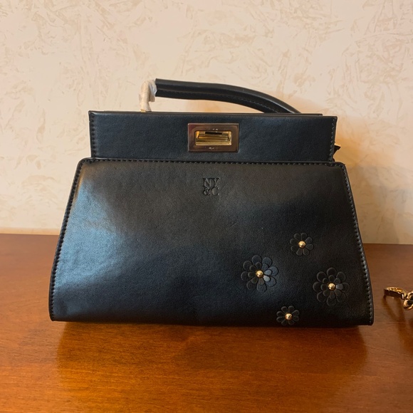 NY&C Black Handbag With Gold-Toned Hardware and Flowers Accent - Picture 5 of 12